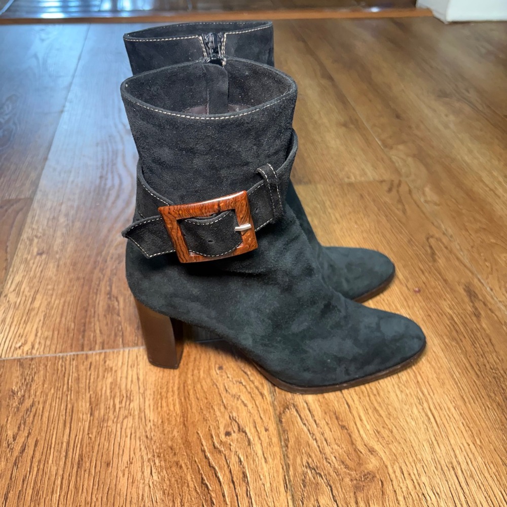 Theory Black Suede Ankle Boots Brown Buckle Stacked Heel Made in Italy Size 7.5